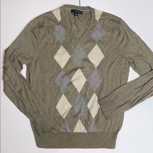 Banana Republic | argyle v-neck sweater